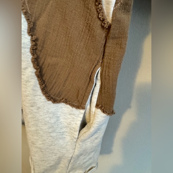 Oli & Hali GAUZE
HEART oversized boho Botique brand sweatshirt top pockets small - Picture 2 of 9